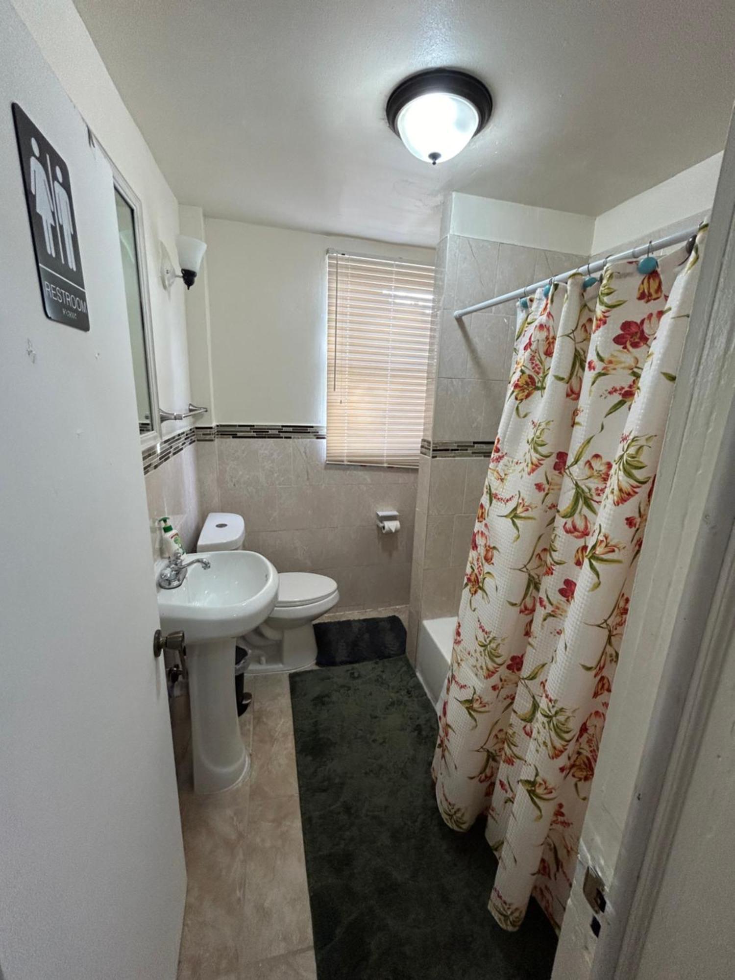2F4-Chelsea Suites In-Unit Washer Dryer And Tv Ньюарк Экстерьер фото